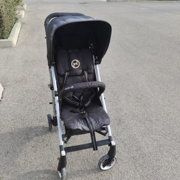 Poussette Cybex noir compact